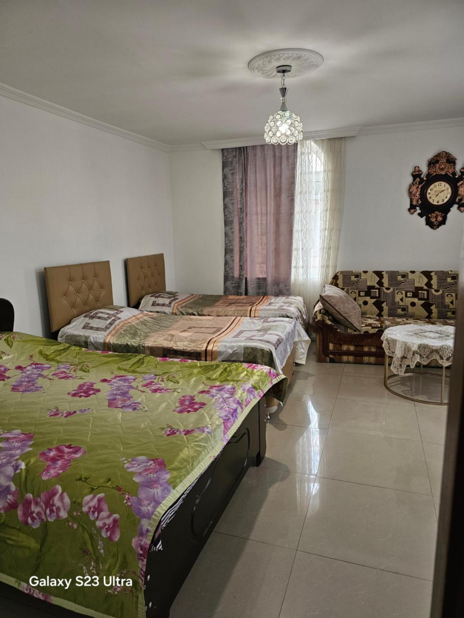Home Batumi Bagian luar foto